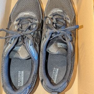 Skechers Black Athletic Shoes Like New/Wore Once